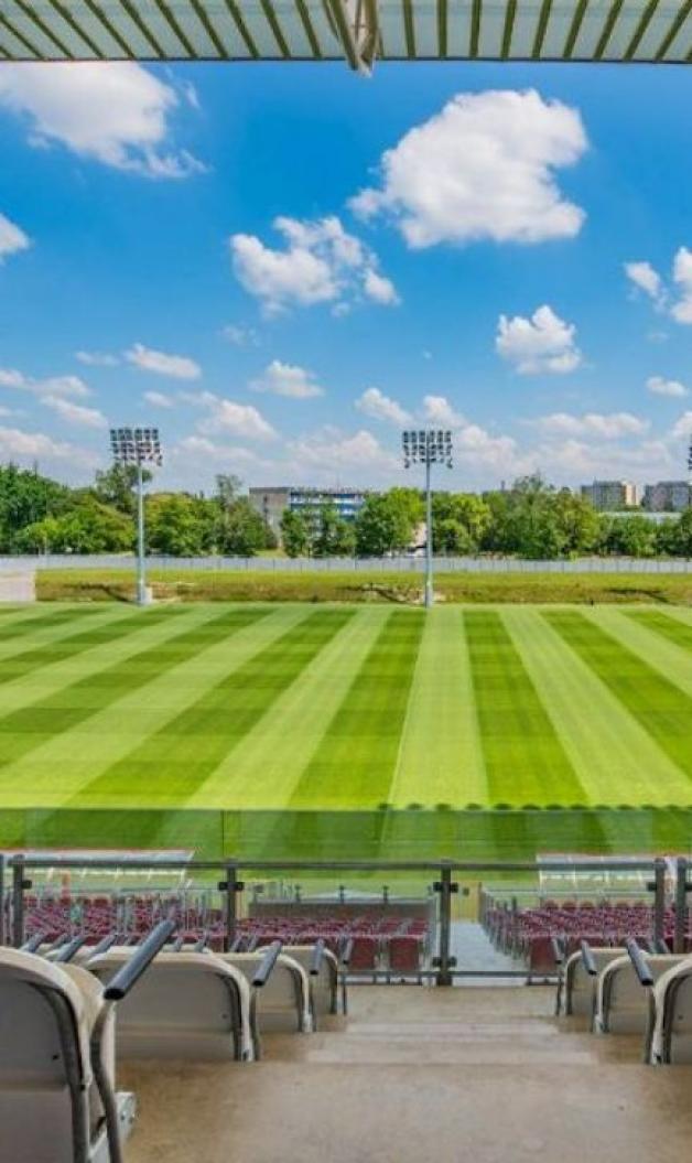 Łózki stadion w budowie