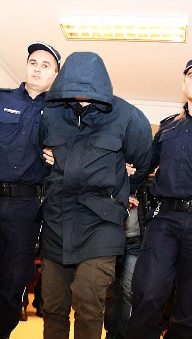 [VIDEO] Po tragicznej śmierci nastolatek. Kolejne trzy osoby z zarzutami. Pracownik Escape Roomu, który miał się opiekować dziewczynkami trafił do aresztu!