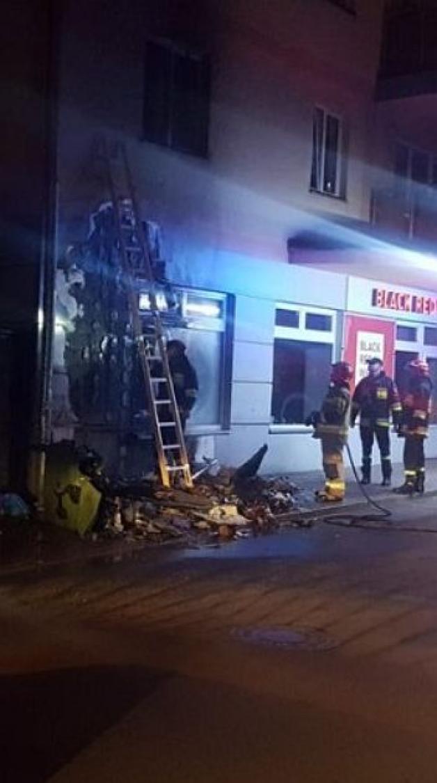 Zobaczyli ogień i kłęby dymu - natychmiast ruszyli do pomocy