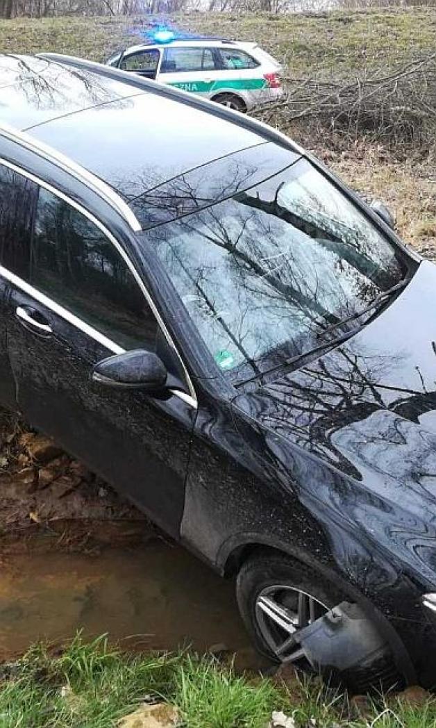 Odzyskano skradzionego w Niemczech Mercedesa GLC 250