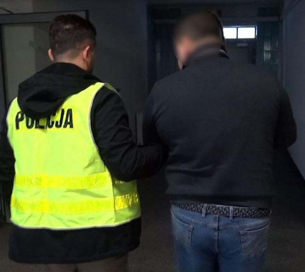 [VIDEO] Zatrzymania i zarzuty za wielomilionowe oszustwa na szkodę towarzystw ubezpieczeniowych