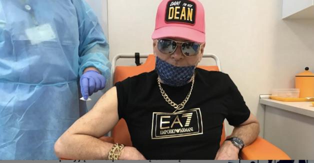 [VIDEO] Krzysztof Rutkowski zaszczepił się dziś przeciw COVID-19