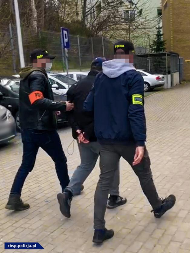 „Łowcy cieni” zatrzymali poszukiwanego 4 listami gończymi