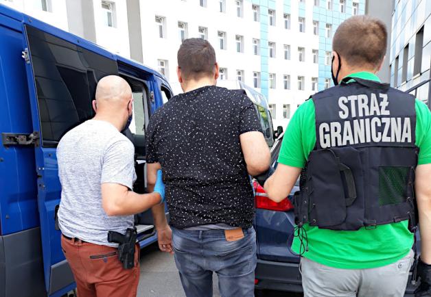 Rozbito międzynarodową grupę przestępczą. W jej skład wchodzili Polacy, obywatele Ukrainy, Tunezji i Egiptu.