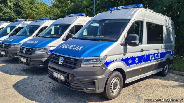 [VIDEO] Nowe specjalistyczne radiowozy dla dolnośląskich policjantów ruchu drogowego