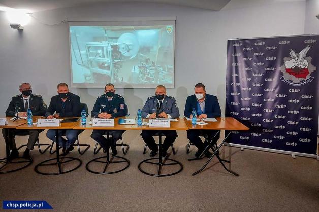 [VIDEO] Międzynarodowa grupa przestępcza rozbita przez zespół śledczych z Polski, Słowacji i Czech