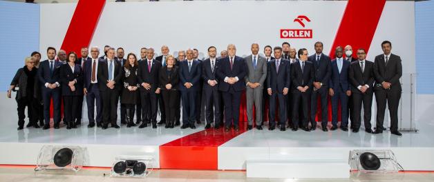 Decydująca faza w tworzeniu koncernu multienergetycznego (Polska, Arabia Saudyjska, Węgry)