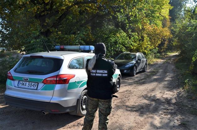 Kolejni pomocnicy w organizowaniu nielegalnego przekroczenia granicy ujęci