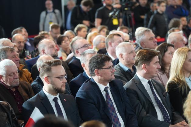 Pakiet ustaw ochronnych dla polskich rolników