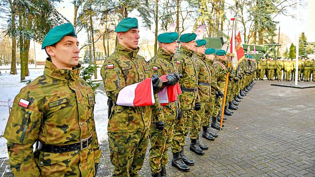 4 grudnia szef MON spotkał się z żołnierzami 1. Batalionu Saperów 15. Brygady Zmechanizowanej. Otwarcie nowej jednostki 